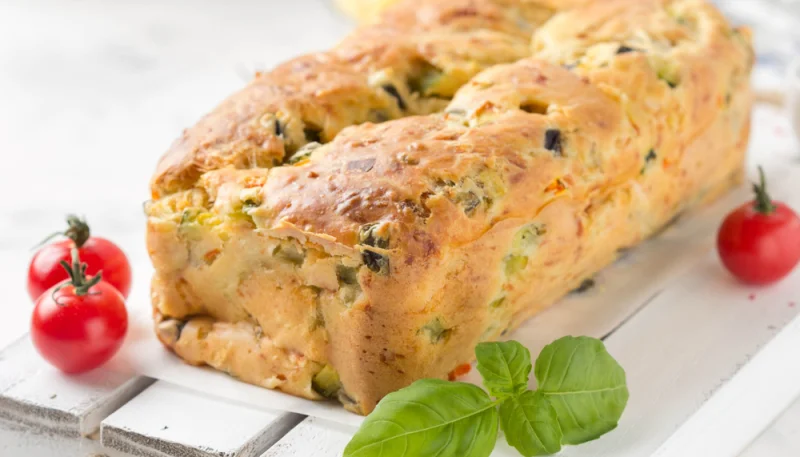 Cake aux courgettes et poivrons