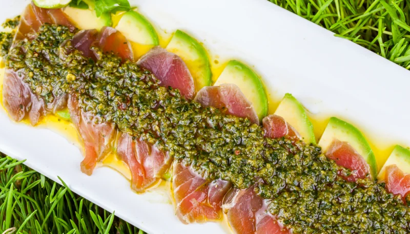 Carpaccio de poisson au pesto