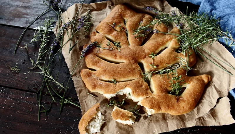 Fougasse au parmesan et au romarin