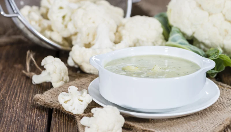 Gaspacho au chou-fleur et curry