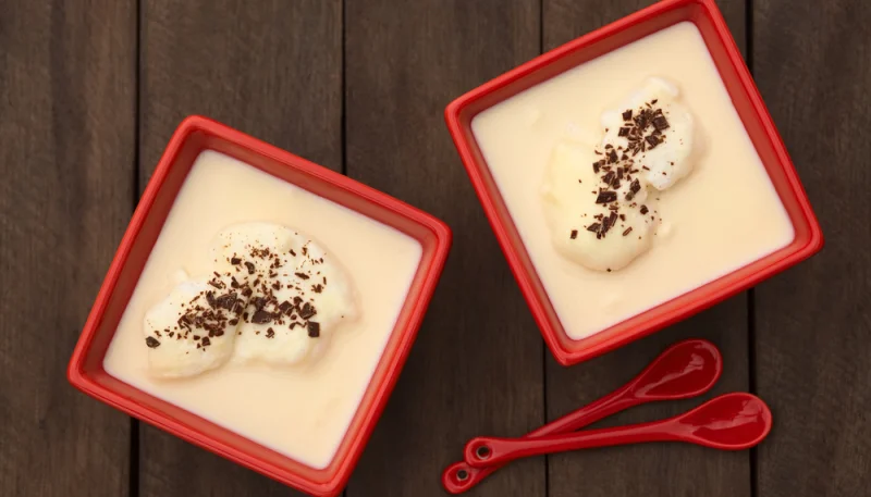 Îles flottantes à la fève de Tonka