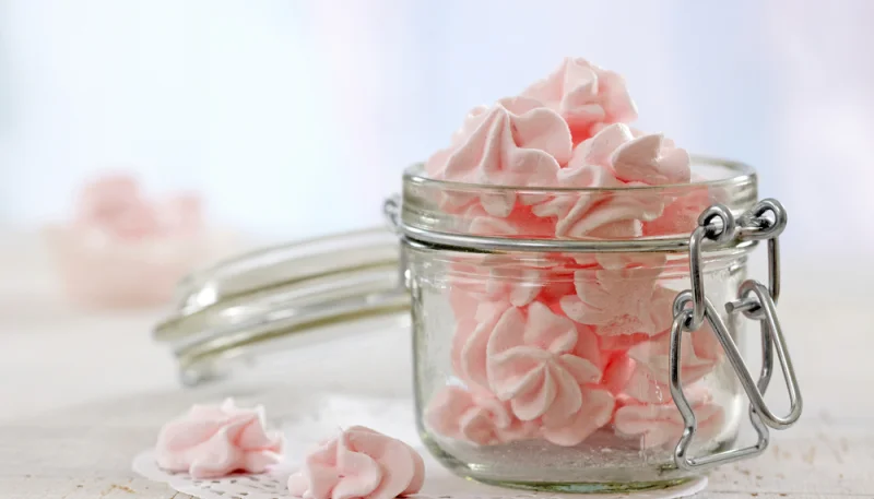 Meringue aux fraises