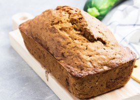 Cake au fromage de chèvre et à la noisette