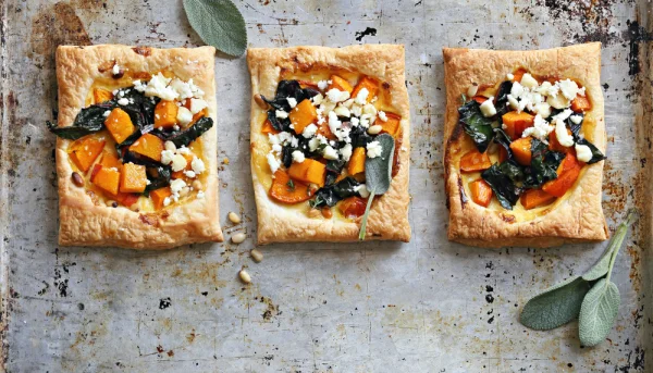 Feuilletés au potimarron, fromage de chèvre et épinards