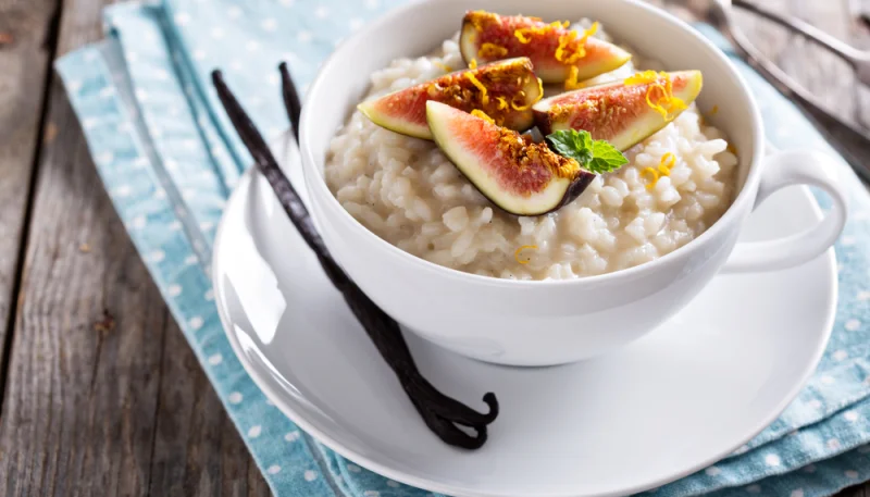 Riz au lait aux figues et aux raisins