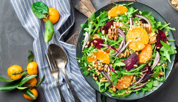 Salade d'automne aux agrumes et aux noix