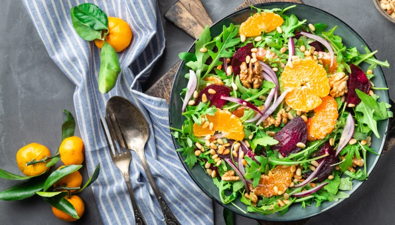 Salade d'automne aux agrumes et aux noix