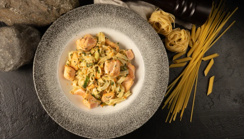 Tagliatelles carbonara à l'espadon