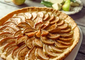 Tarte aux poires et crème de pain d’épices