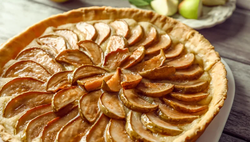 Tarte aux poires et crème de pain d’épices