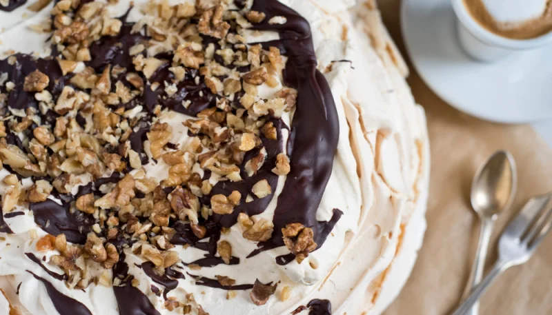 Vacherin au chocolat et à la purée de marrons