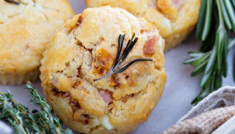 Petits pains aux lardons