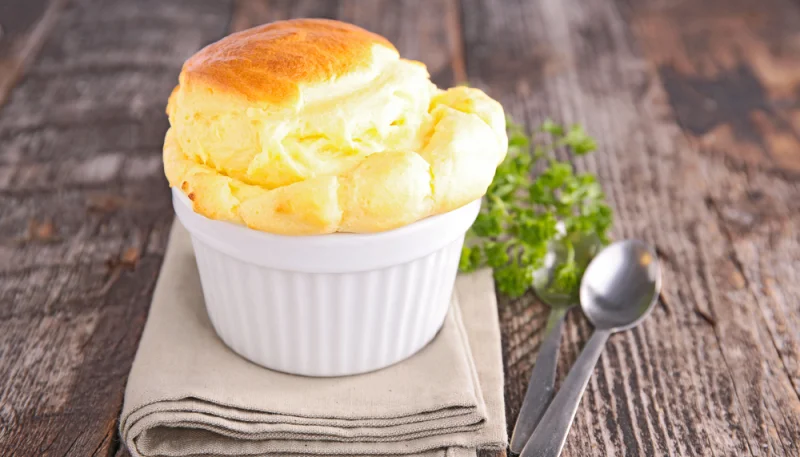 Soufflés aux trois fromages