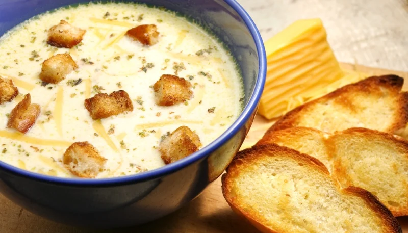 Soupe au cheddar et à la bière
