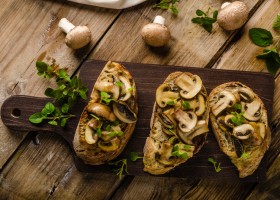 Tartines grillées et sa poêlée de champignons