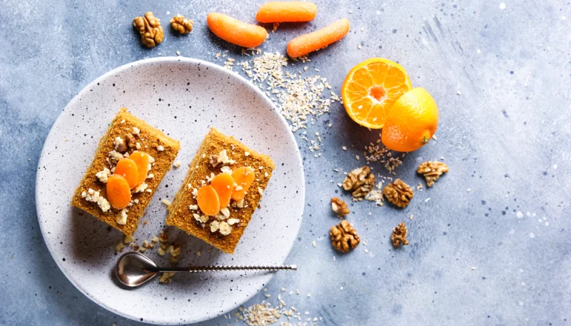 Carrot cake à l'huile d'argan et aux dattes