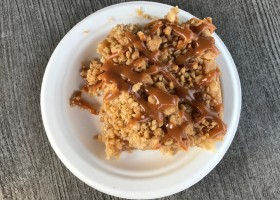 Crumble aux pommes, banane et à la noix de coco