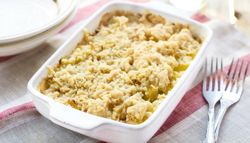 Crumble de courgettes aux noisettes