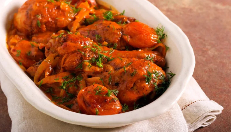 Cuisses de poulet aux abricots secs et épices