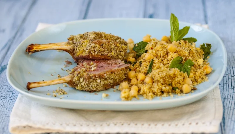 Côtes d’agneau panées au parmesan
