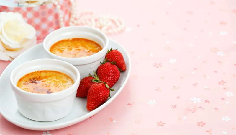Crème brûlée aux fraises