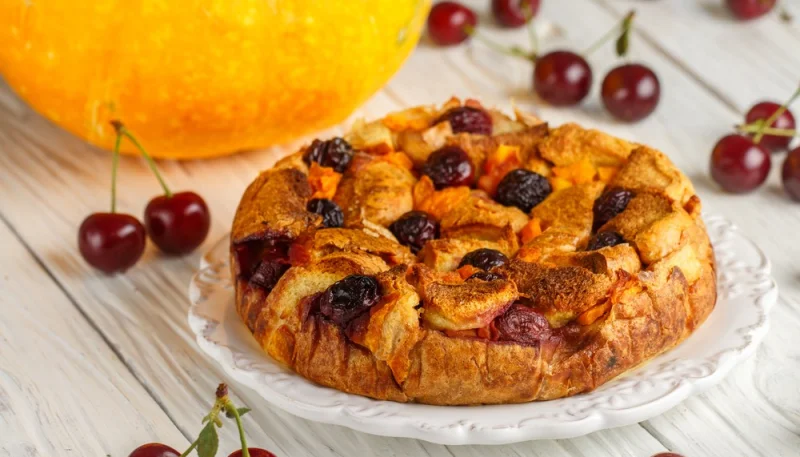 Bettelmann ou mendiant alsacien aux cerises noires