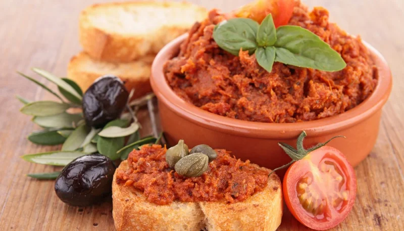 Tapenade à la tomate