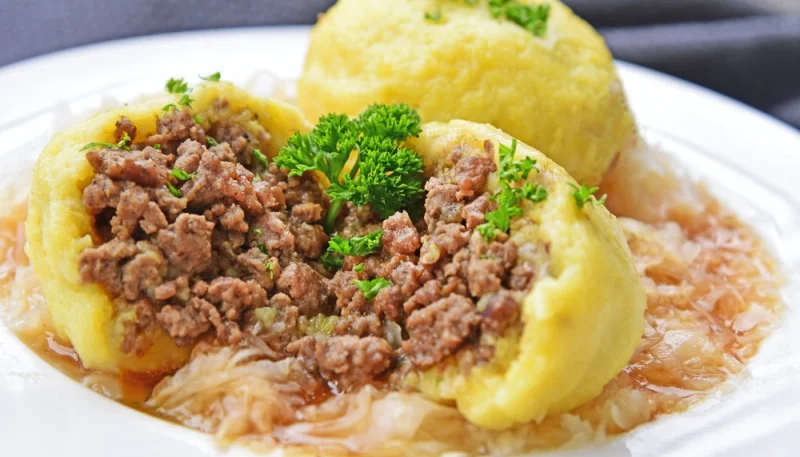 Pommes de terre farcies à la viande hachée