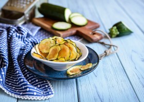 Chips de courgettes au four