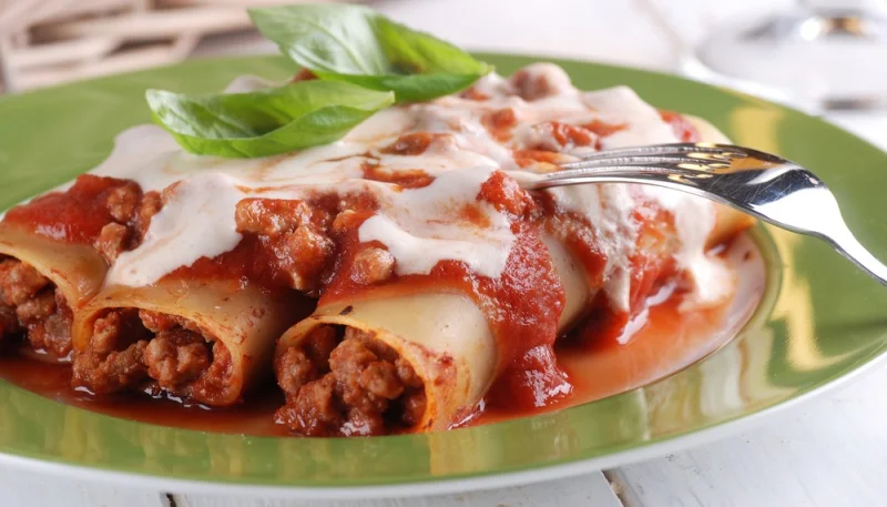 Cannelloni bolognaise