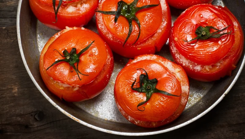 Tomates au caviar d'aubergine