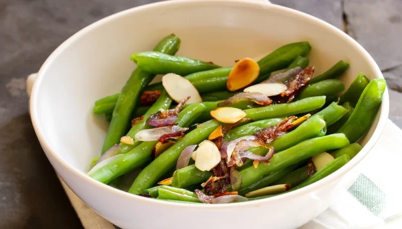 Salade de haricots verts aux amandes