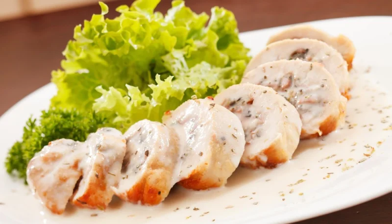 Ballotine de poulet aux champignons