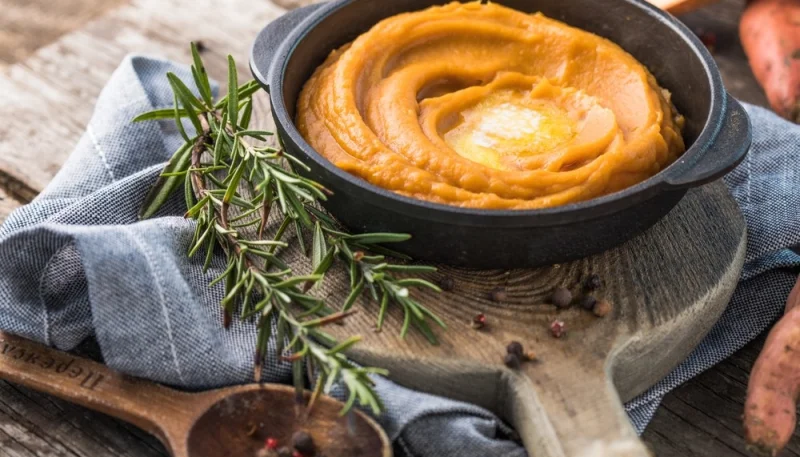 Purée de patates douces au foie gras confit