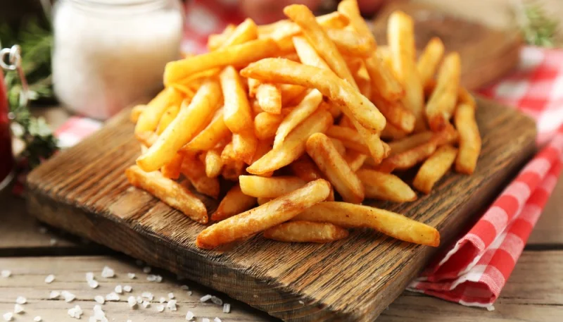 Comment faire des frites maison parfaites : recette et astuces