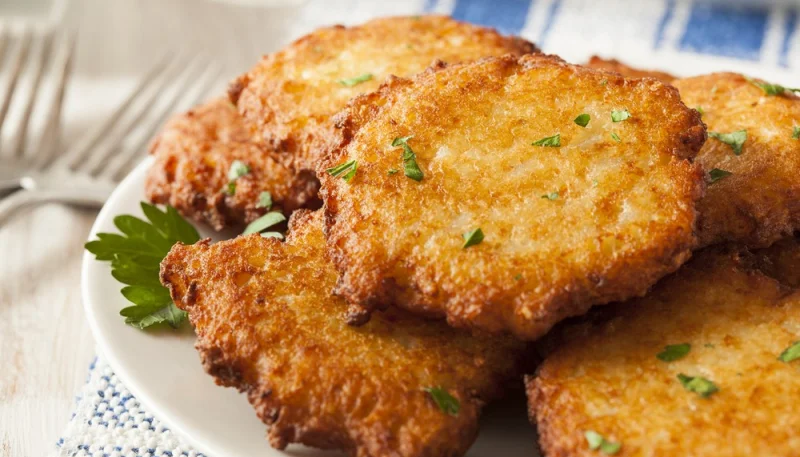 Galettes de pommes de terre et oignons