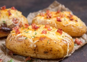 Pommes de terre au four au fromage