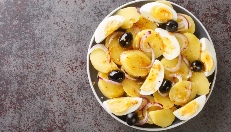 Salade de pommes de terre et œufs à la Marocaine