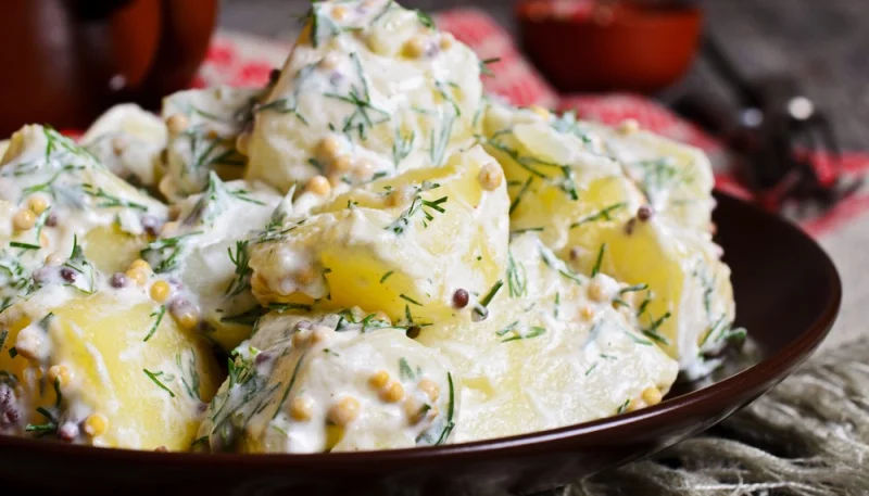 Salade de pommes de terre à la mayonnaise