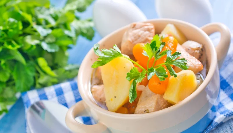Blancs de poulet et pommes de terre au Cookeo