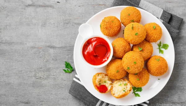 Boulettes de pommes de terre au fromage