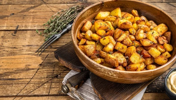 Pommes de terre en cubes au four