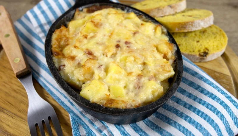 Poêlée de pommes de terre au reblochon