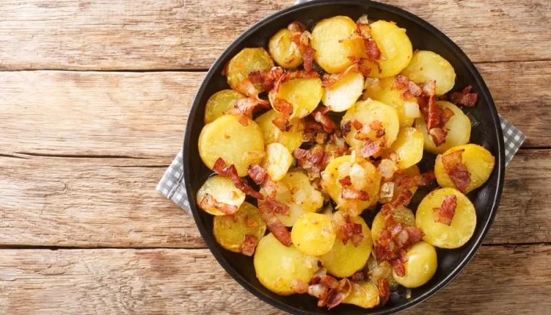 Poêlée de pommes de terre et lardons au Cookeo