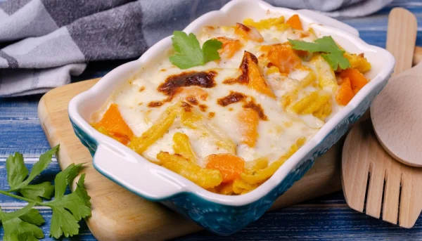 Pommes de terre et carottes en sauce