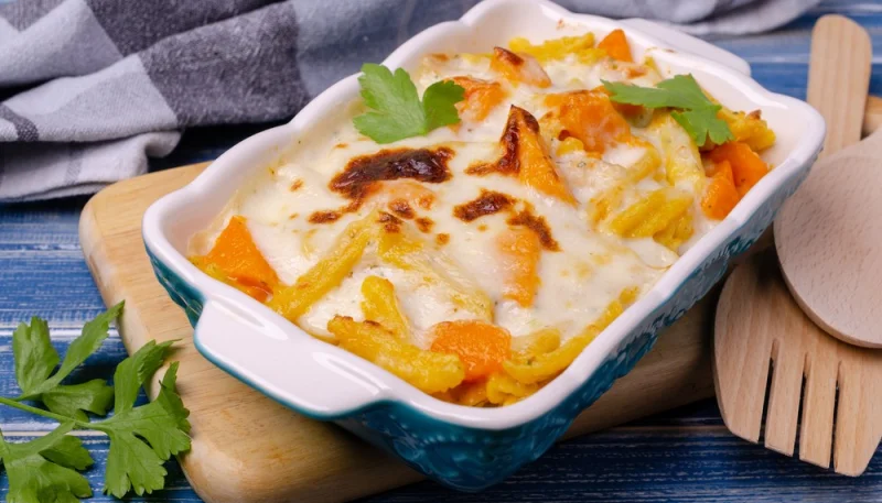 Pommes de terre et carottes en sauce