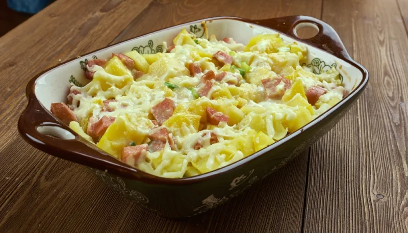 Pommes de terre et knacki au cheddar au Cookeo