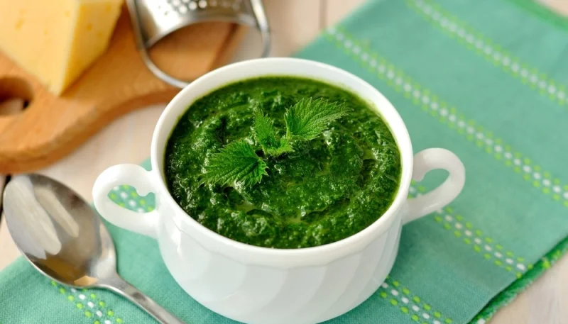 Purée d'épinards pour bébé (dès 4-6 mois)