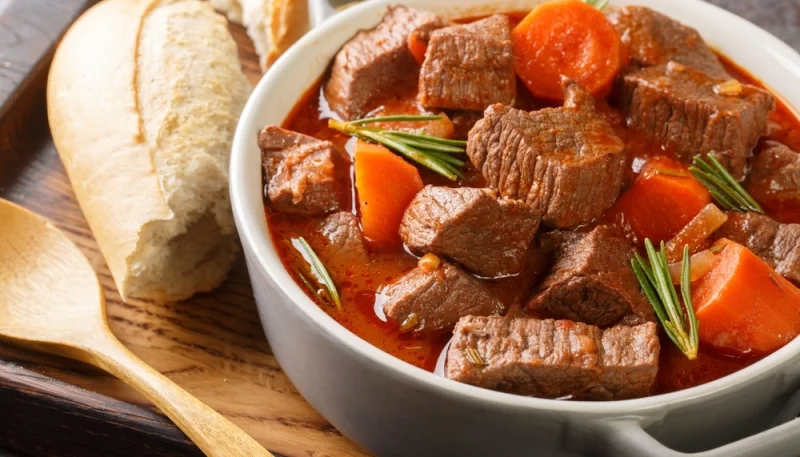 Bœuf aux carottes et tomates