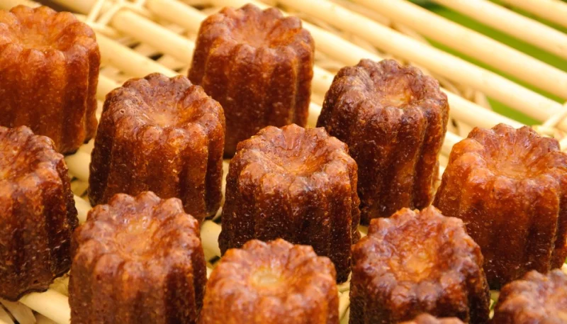 Cannelés au thon et boursin
